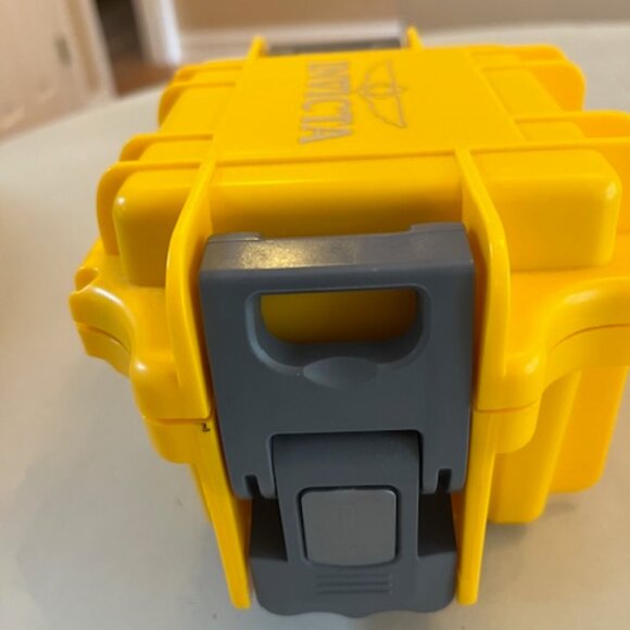 INVICTA | Watch Case - Picture 4 of 7